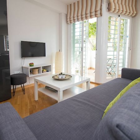 The Perfect Family Apartment Малага Екстериор снимка