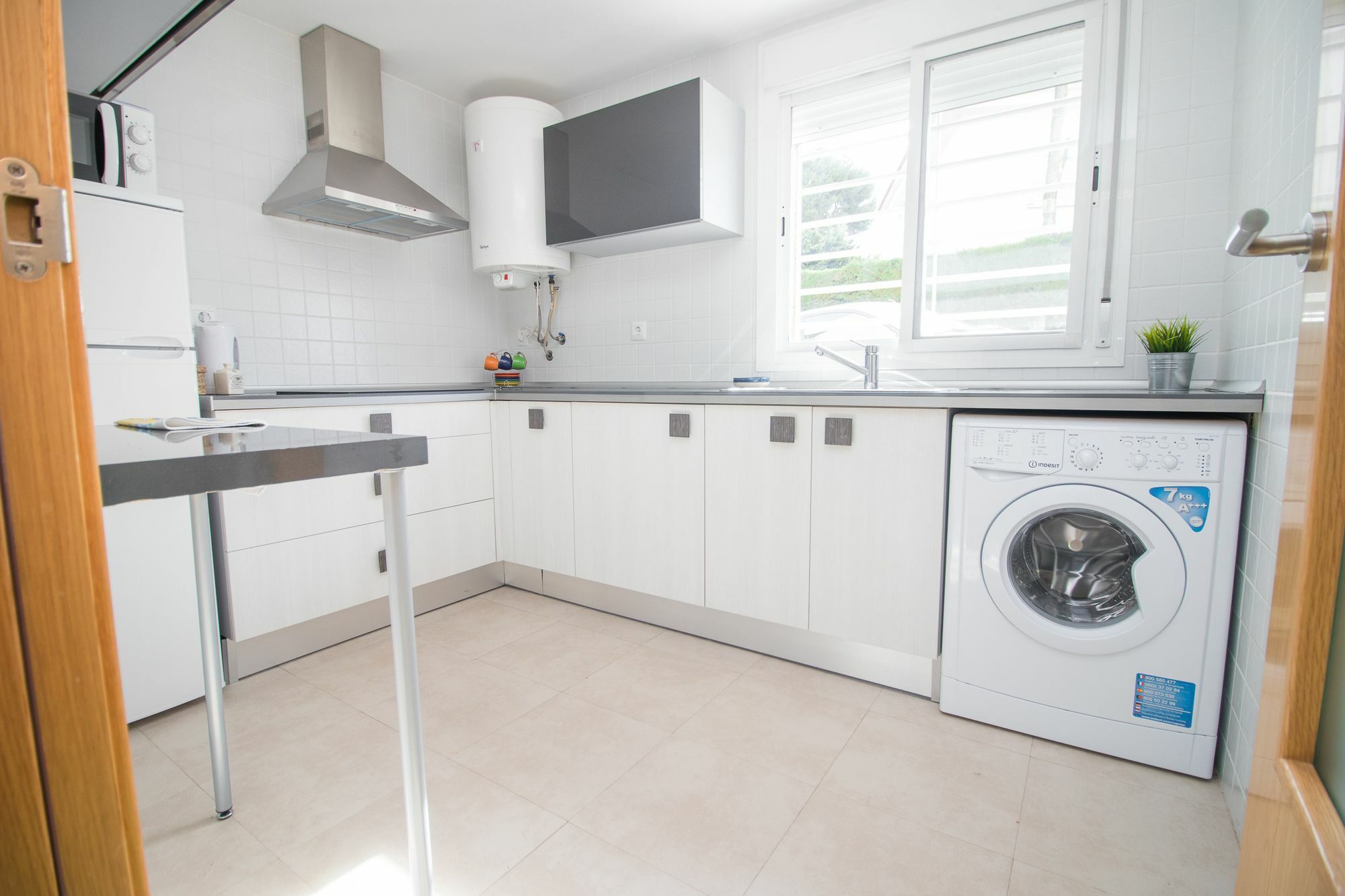 The Perfect Family Apartment Малага Екстериор снимка