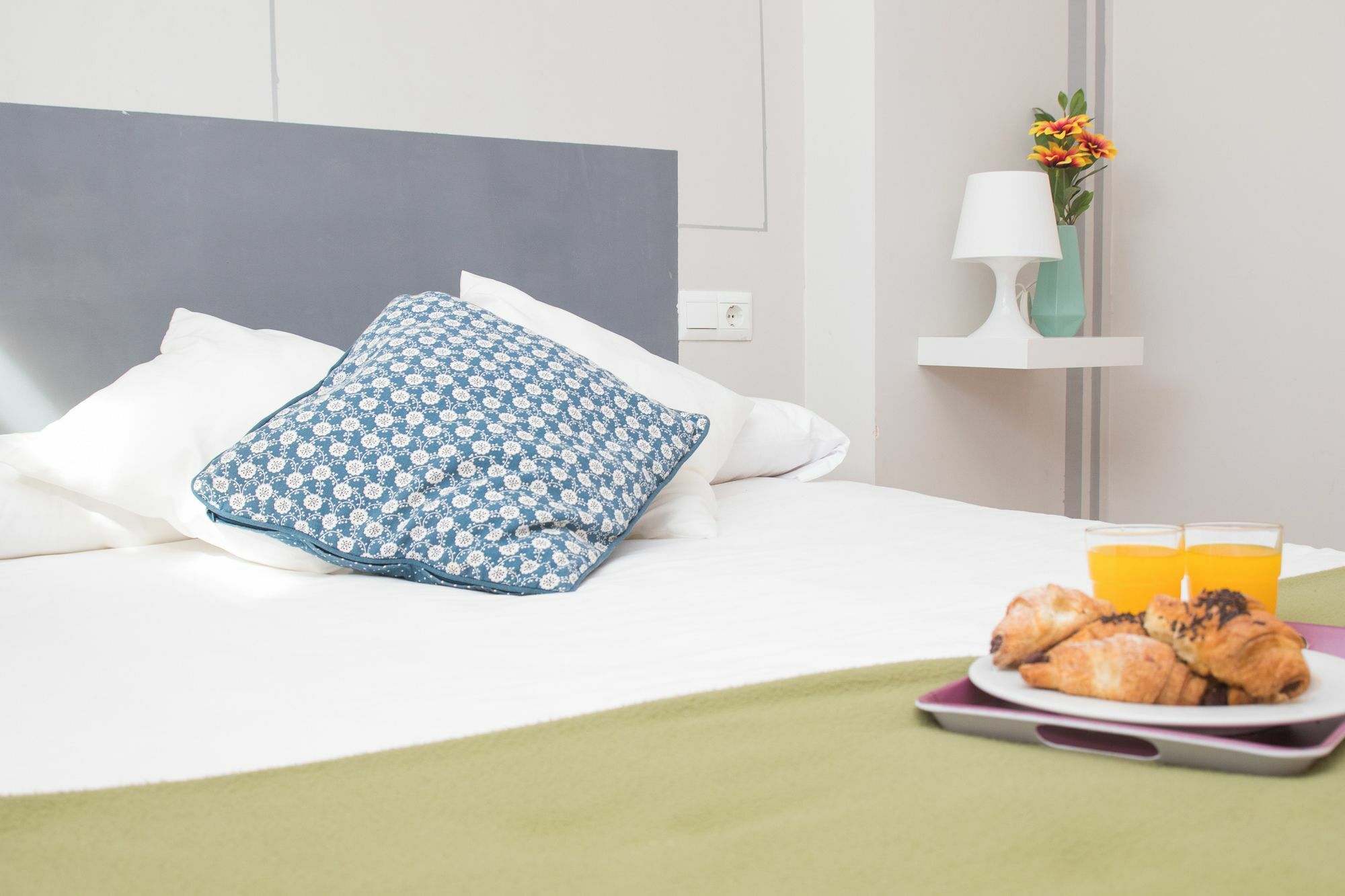 The Perfect Family Apartment Малага Екстериор снимка