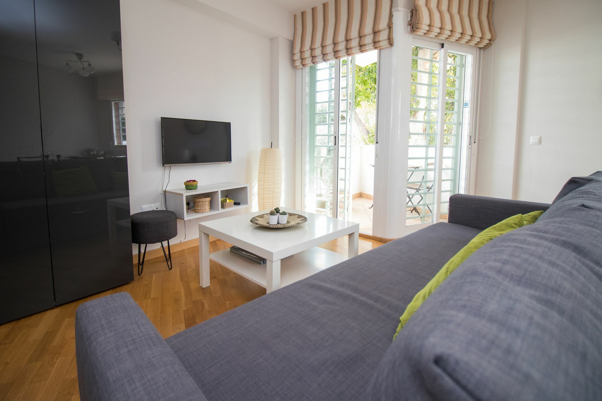 The Perfect Family Apartment Малага Екстериор снимка