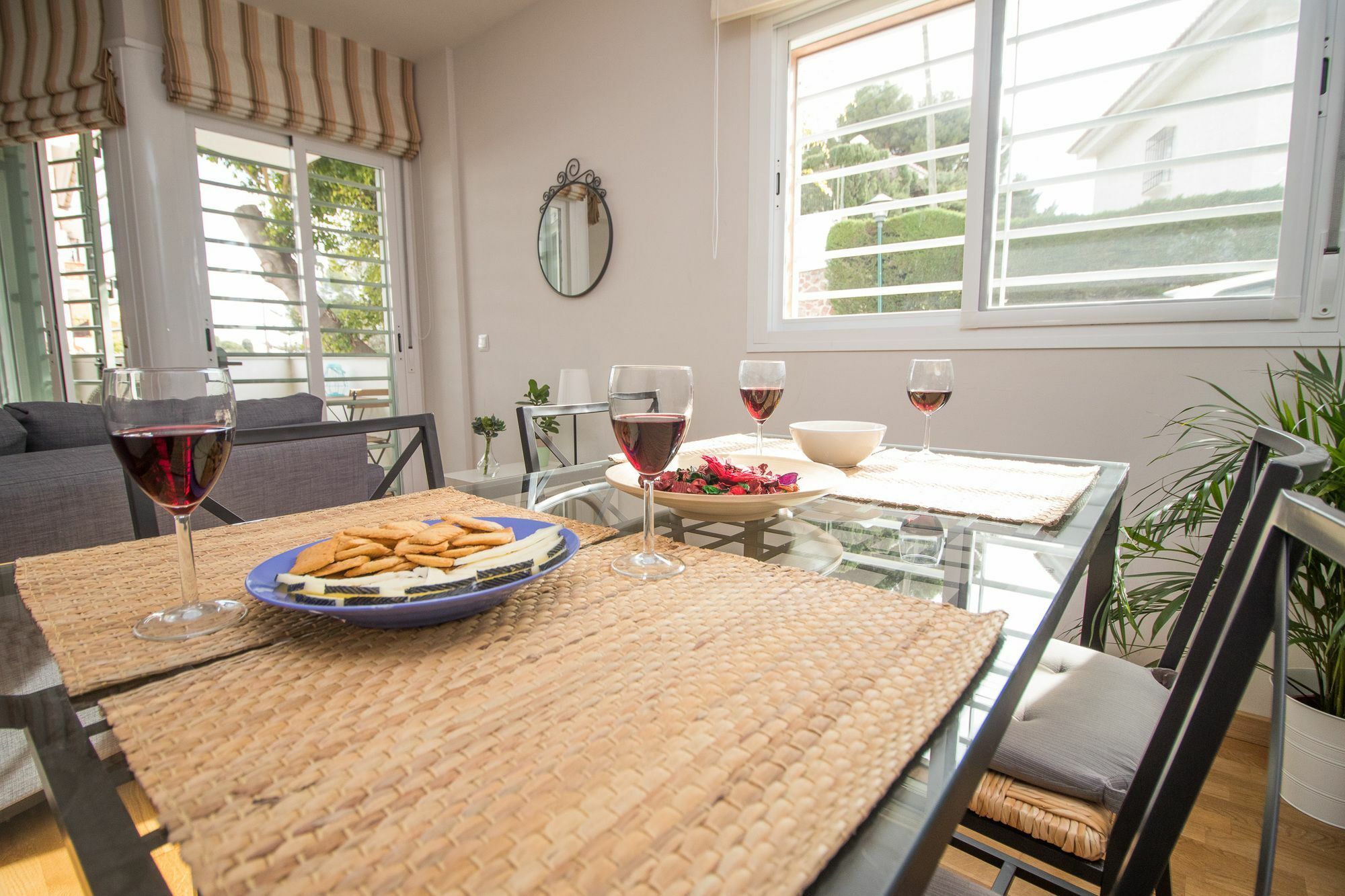 The Perfect Family Apartment Малага Екстериор снимка